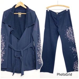 Lucky Brand Y2K navy blue graphic, print, two piece jogger set